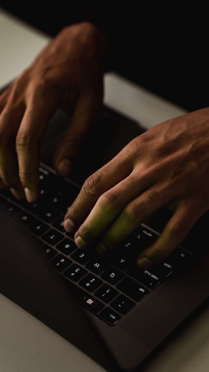 e18737c8 9af4 40e6 816d 0e88a6797257